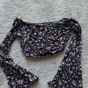 Black floral crop top